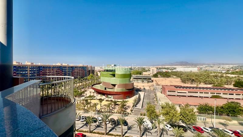 Foto 4622929e-1aad-4927-85b1-30446e3e1473. Àtic a carrer la carátula 3 a Ciutat Universitària Elche / Elx
