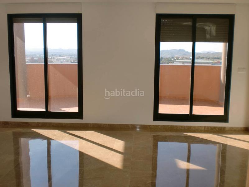 Foto f1f6aecf-88bf-483a-8eba-4be1191753ab. Àtic a carrer la carátula 3 a Ciutat Universitària Elche / Elx