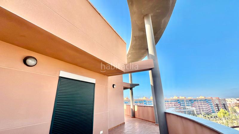 Foto f4f0a3ee-3381-45ed-9a01-3685f8a6dfb5. Àtic a carrer la carátula 3 a Ciutat Universitària Elche / Elx