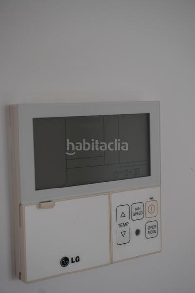 Foto feb6ffe9-bbdf-4e74-930d-ad1a047b1061. Àtic a carrer la carátula 3 a Ciutat Universitària Elche / Elx