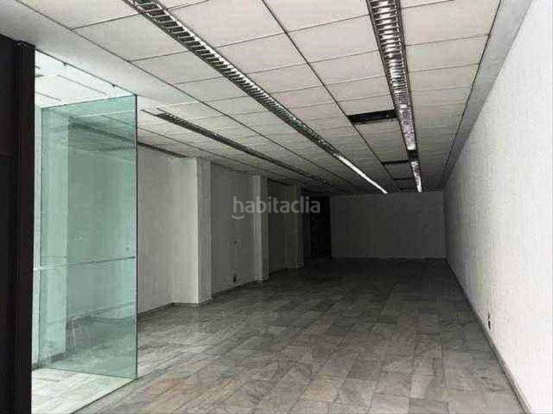 Foto cd45f365-055a-4d34-b6c9-a47cc2f13f11. Local comercial a La Serreta Rubí