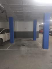 Aparcament cotxe a Carrer de francesc macià 44