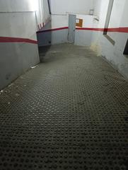 Car parking  Carrer de víctor balaguer. Plaza de parking zona mercado