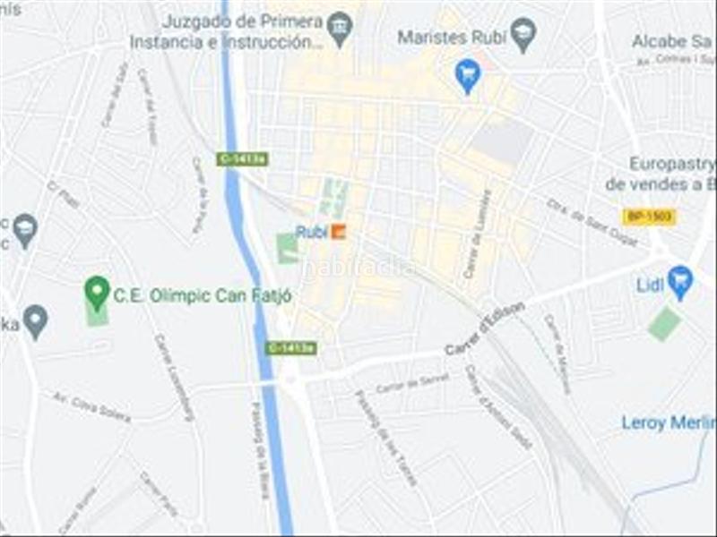 Foto c4f81b0a-d7f1-4049-9f08-05b90a2b03e9. Local comercial ideal para paqueteria en Mercat Rubí
