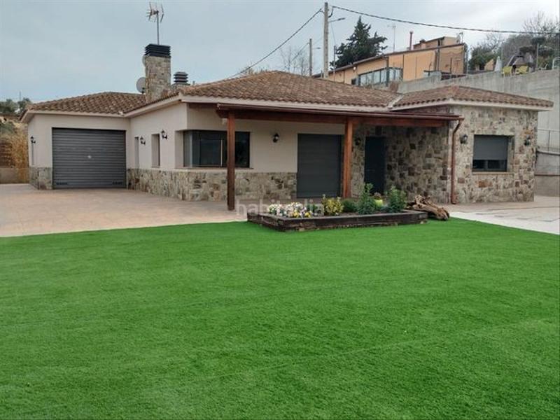 Foto 38d99181-ec8c-4e00-816d-8c91faaf2dec. Chalet in Les Martines Terrassa