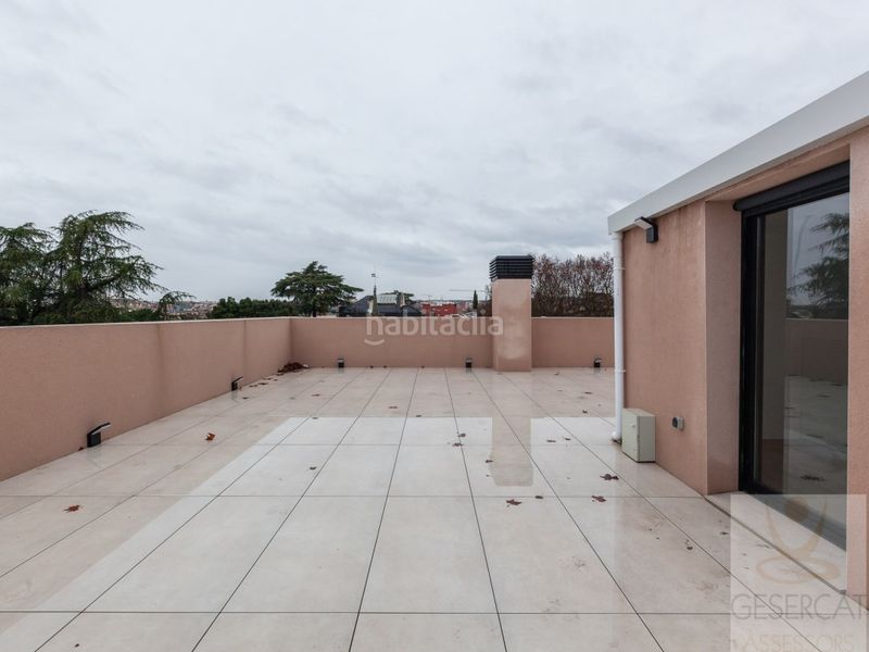 Foto 3524d04f-fd6d-45d7-9482-28f424c83621. Affitto duplex con parcheggio in Eixample Sant Cugat del Vallès