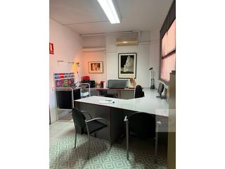 Office space in Calle Serra D'En Camero De La
