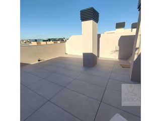 Rent Flat  Calle benet cortada. Piso ático seminuevo con gran terraza en alquiler