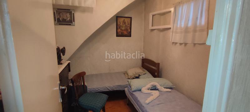 Foto e1106c82-535a-4ca2-9553-df82c12aec6b. Casa aparellada a La Salut Badalona