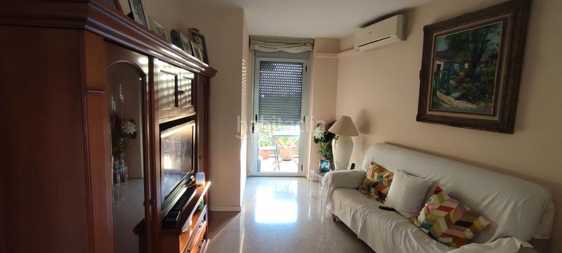 Foto 61d68de8-f22f-4015-a7ea-31a2c053ea6c. Etagenwohnung in Sant Roc Badalona