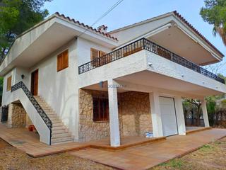 Xalet  Carrer ferradura. Villa en zona privilegiada con mucho encanto