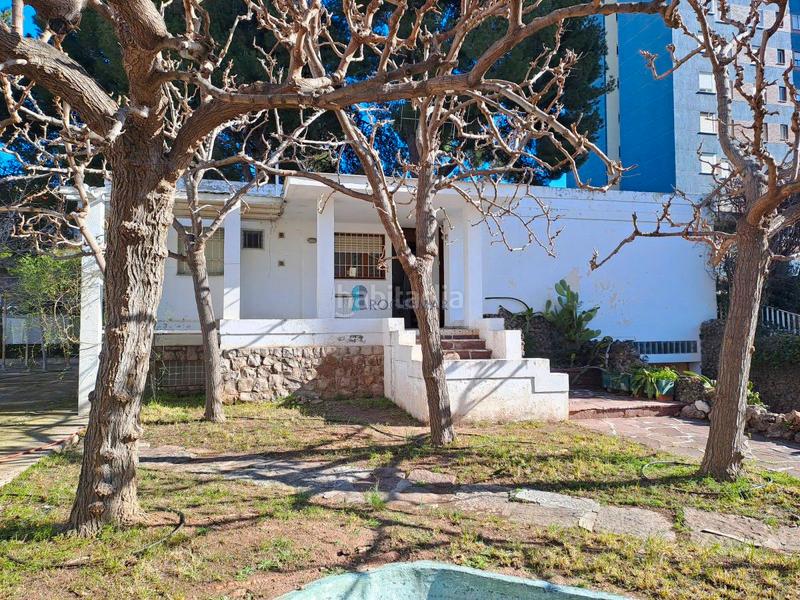 Foto b2375675-8e96-4c0f-8e0d-9a46f92e23b1. Chalet villa a 100 metros de la playa en Els Terrers Benicasim / Benicàssim