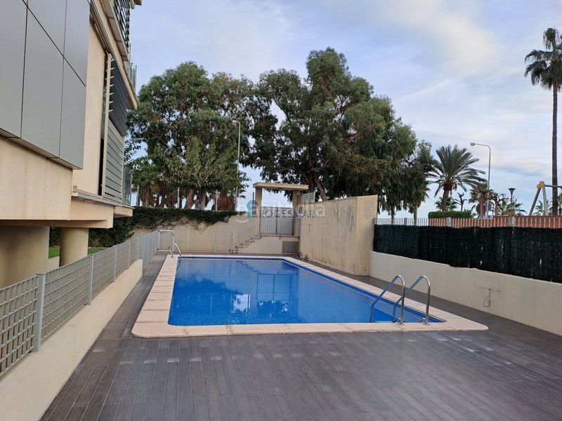 Foto c434ffa8-9fd4-4aa7-a6a3-326b80fba299. Apartament amb aparcament piscina a Heliópolis Benicasim / Benicàssim