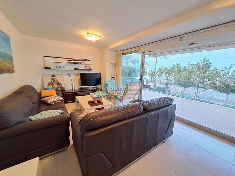 Foto ecbf2b91-f0d8-4294-8aa2-c58710451ce0. Apartament amb aparcament piscina a Heliópolis Benicasim / Benicàssim