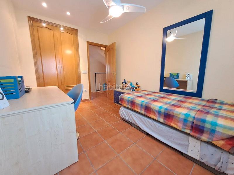 Foto 42878f2b-70e1-49bc-9e23-2d621bb55ee5. Casa adosada adosado con piscina privada cerca de la playa en Benicasim / Benicàssim