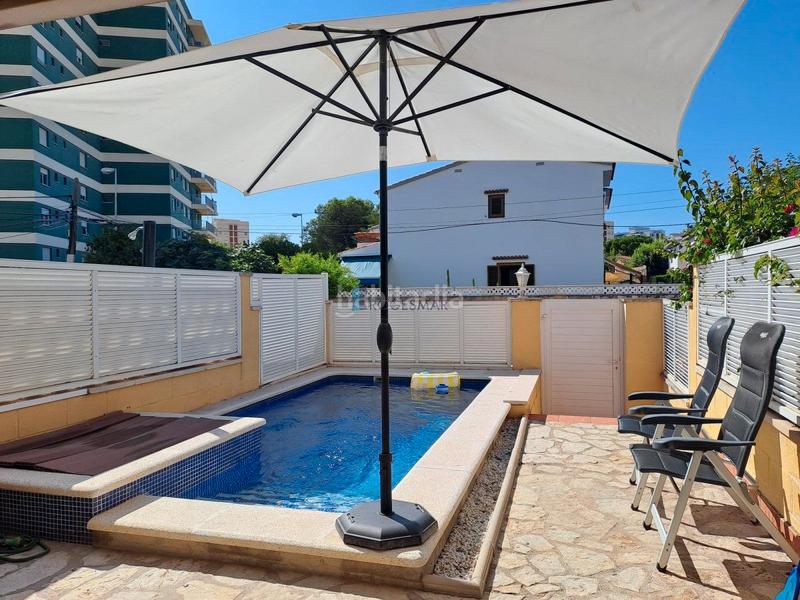 Foto 84e3fa19-42d0-45a9-ba59-3f705cb20842. Casa adosada adosado con piscina privada cerca de la playa en Benicasim / Benicàssim