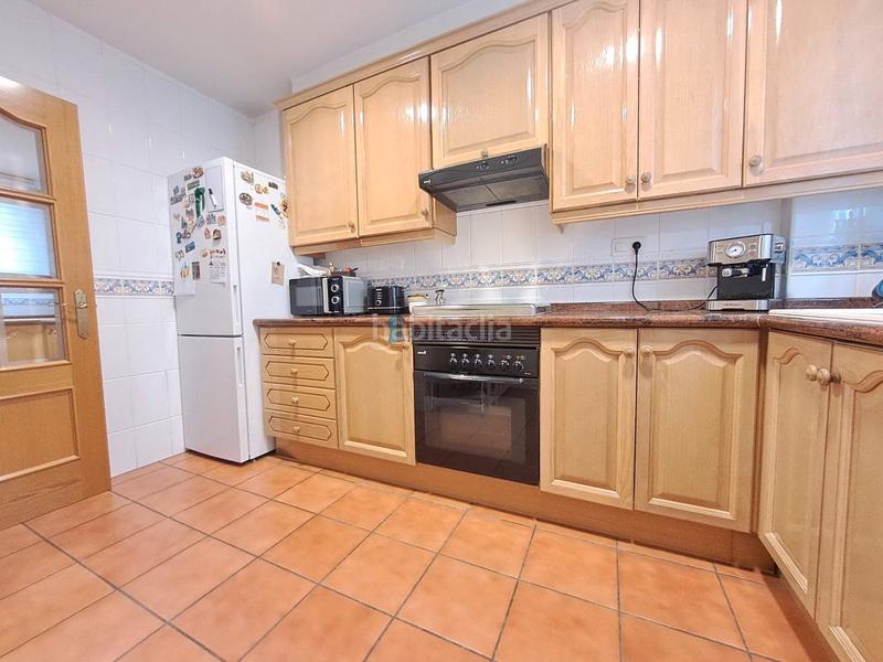 Foto ee75fdf6-c281-44be-ac26-ec6d6d8cdf55. Casa adosada adosado con piscina privada cerca de la playa en Benicasim / Benicàssim