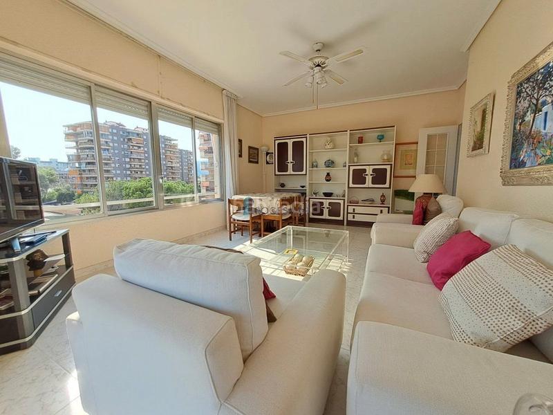 Foto e7fbe9e9-06bd-45ea-840b-cc09bfffaf7e. Piccolo appartamento in carrer sigalero 3 in Heliópolis Benicasim / Benicàssim