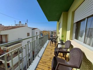 Pis en Pueblo. Vivienda de gran tama�o con m�ltiples posibilidades