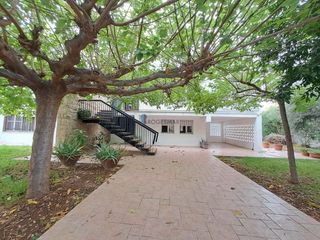 Chalet en Carrer el toll 3. Descubre las posibilidades de esta vivienda en benic�ssim