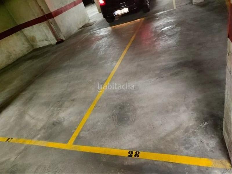 Foto 0fe07f14-ccda-4fe3-b906-3a51aa13b1ec. Aparcament cotxe a Santa Coloma de Farners