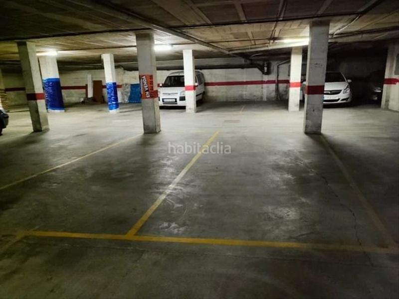 Foto 83d0b100-d731-40a9-938d-05c34ac471c2. Aparcament cotxe a Santa Coloma de Farners