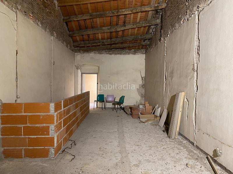 Foto 343d2938-cc02-4ff7-88ef-6168822c81ef. Casa adosada en Anglès