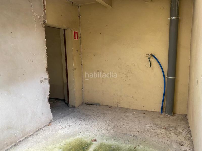 Foto b6e38a7e-221b-4dae-a2ff-e6deef4c0349. Casa adosada en Anglès