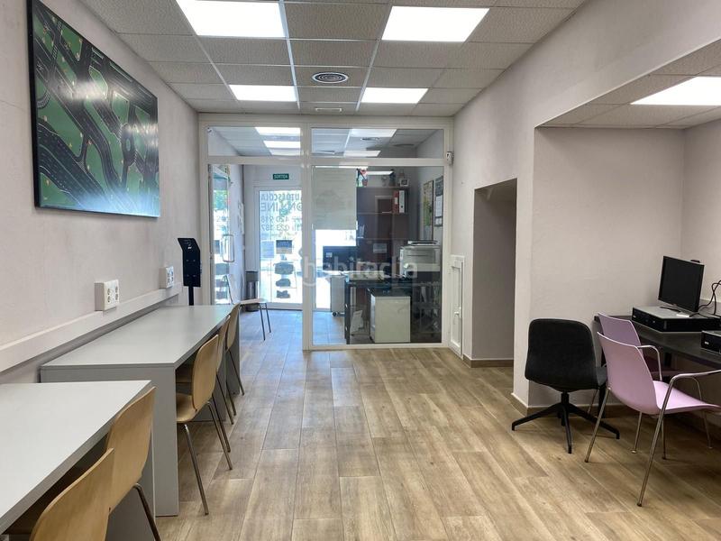 Foto cbbd4fa8-6c15-455c-9ebd-9245858f9849. Casa adosada en Anglès