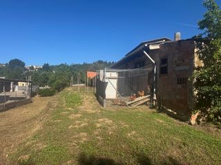 Wohngrundstück in Sant Hilari Sacalm. Terreno industrial con almacen