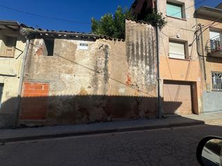 Car parking in Sant Hilari Sacalm. Parquings o almacenes terrenos