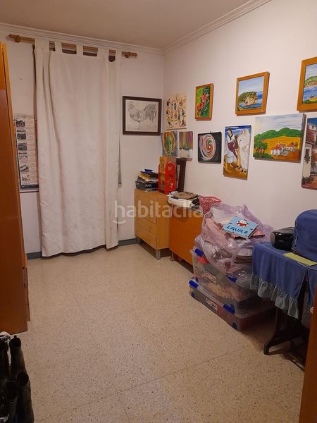 Foto 08c94d04-6539-477b-bde6-c340bdf4a0d1. Casa adossada amb calefacció aparcament a Campdevànol