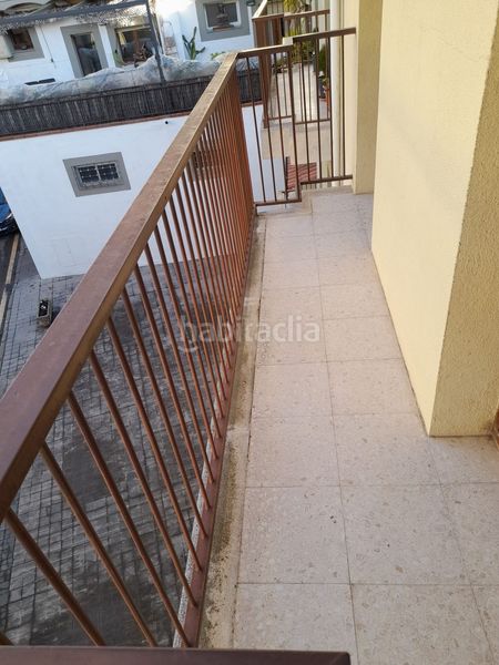 Foto 17959e72-fc29-4cdc-9622-6d93fc3d03b8. Casa adossada amb calefacció aparcament a Campdevànol