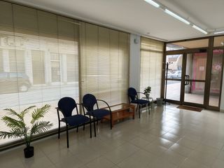 Lloguer Local Comercial a Sils. Local justo al lado de la escuela verdaguer