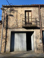 Casa adossada a Osor