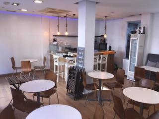Local Comercial en Albors. Se vende bajo comercial  posibilidad convertir  en vivienda