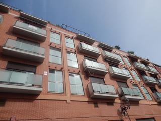Aparcament cotxe en Aiora. Garaje zona ayora