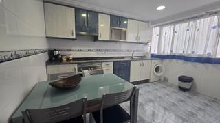 Rent Flat in L´Illa Perduda. Piso en alquiler larga estancia  imprescindible pasar seguro imp