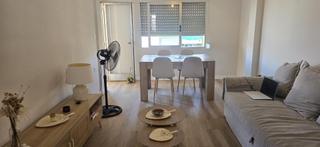 Lloguer Apartament  Calle santos justo y pastor. Alquiler de habitacion solo chicas estudiantes