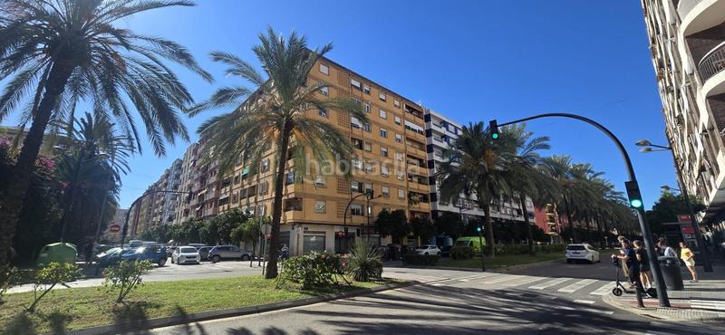 Foto 3df4803d-563f-4dda-ae40-59fc3f567e59. Rent flat in Aiora Valencia