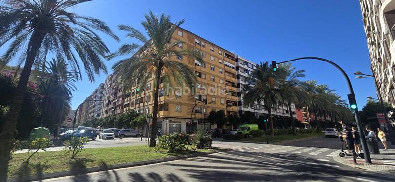 Foto b1a5b231-7fef-4c94-9d74-bd6d70c29bd8. Rent flat in Aiora Valencia