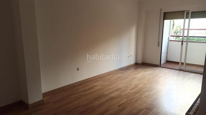 Foto 764844ad-c388-49af-8804-09c54598b3cb. Etagenwohnung mit heizung in L´Illa Perduda Valencia