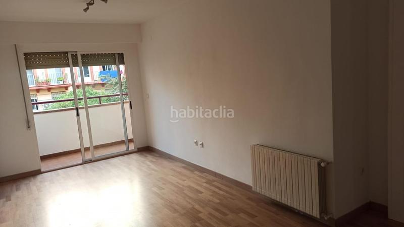 Foto 86e76c84-3a18-41f7-ae9e-0274bb2a4aab. Etagenwohnung mit heizung in L´Illa Perduda Valencia