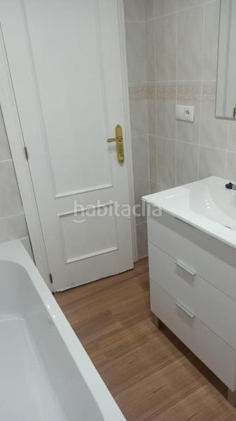 Foto c184ef53-830d-417c-ae79-7547aafe1f89. Etagenwohnung mit heizung in L´Illa Perduda Valencia