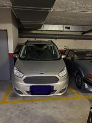 Aparcament cotxe a Carrer amadeu vives 16. Parking en zona mas duran����