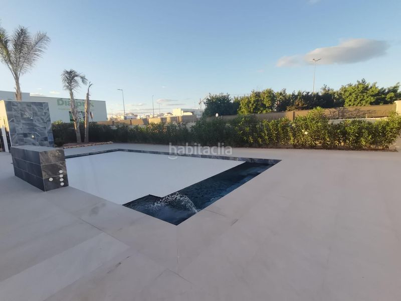 Foto ea187d5e-df53-45ea-962b-55f770766a10. Xalet amb piscina a Montesinos (Los)