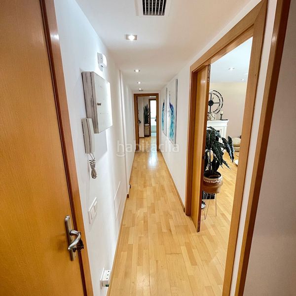 Foto c0101724-6d81-4772-a53f-4c6bed1b834b. Àtic amb aparcament a Montcada Centre - La Ribera Montcada i Reixac