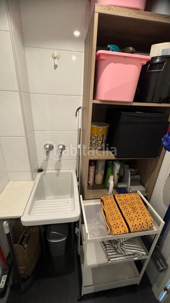 Foto a4d991f6-d408-42af-b50b-11f2b3e4101b. Casa adossada amb aparcament a Roca del Vallès (La)