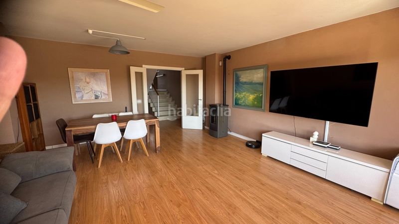 Foto a5ace324-e554-4d7e-ae91-ef201ad1c121. Casa adossada amb aparcament a Roca del Vallès (La)