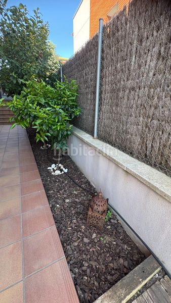 Foto b664f7dc-060e-4b5c-9c9e-c5b3fc2e994c. Casa adossada amb aparcament a Roca del Vallès (La)